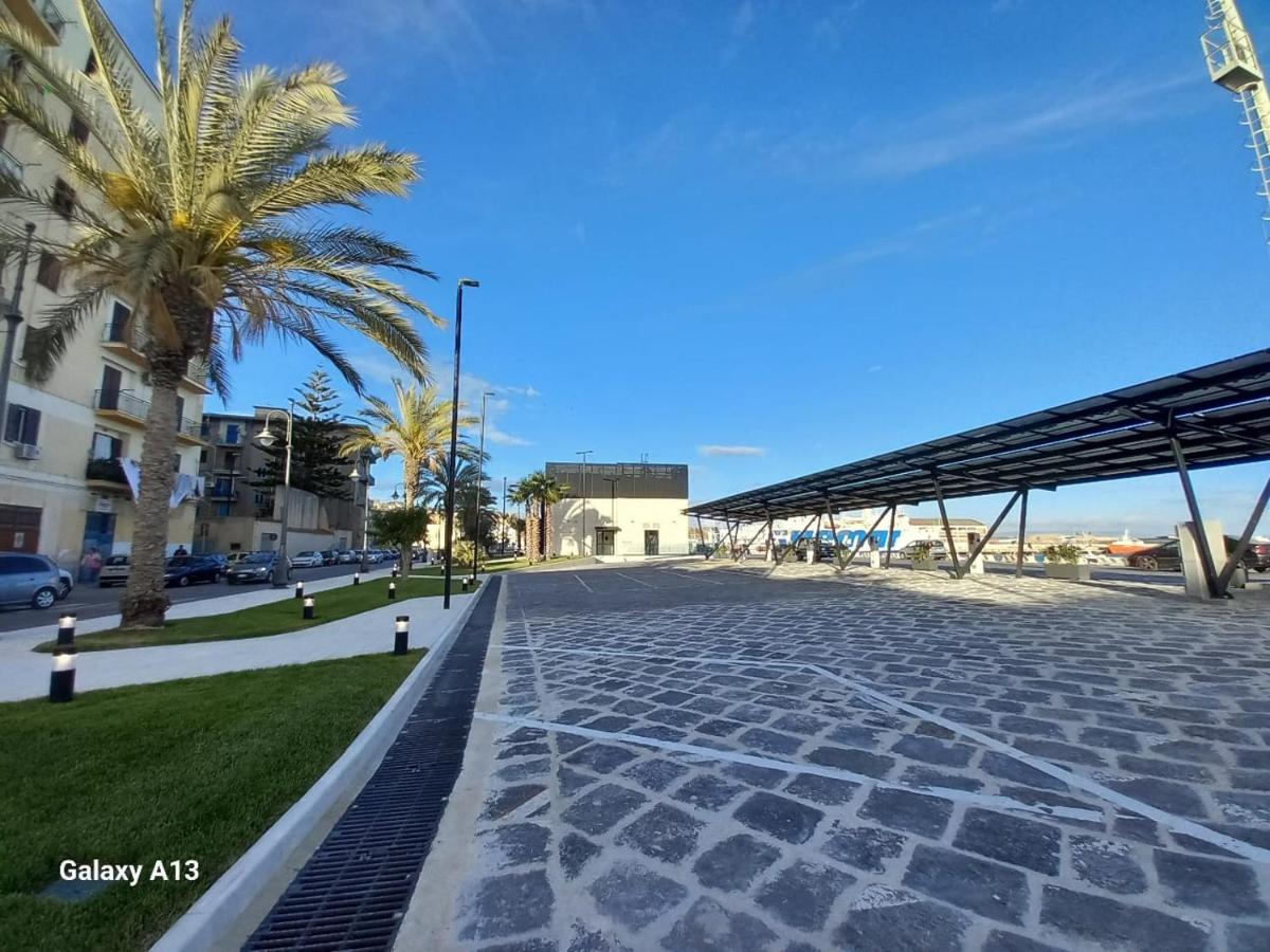 Casa Vacanza Nonna Nena Porto Empedocle Eksteriør billede