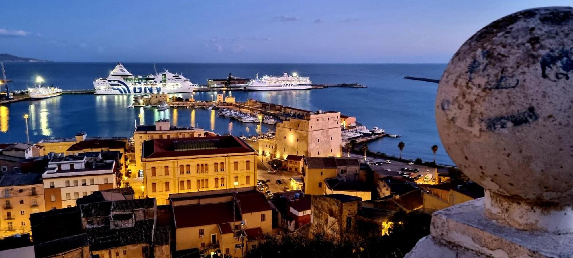Casa Vacanza Nonna Nena Porto Empedocle Eksteriør billede